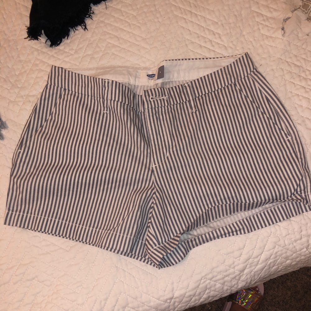 Stripped shorts